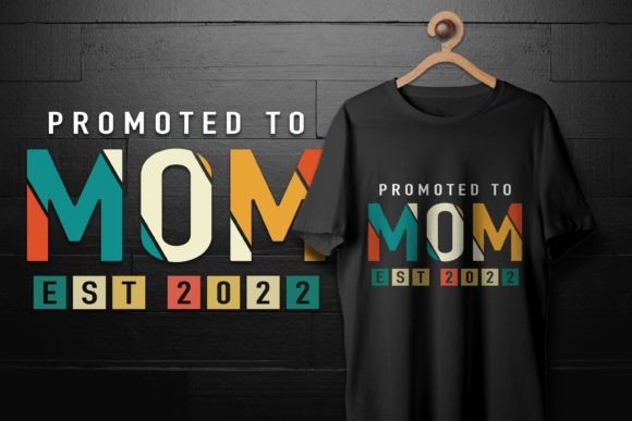 Review: Promoted to Mom Est 2022 Funny Mom Gift Design